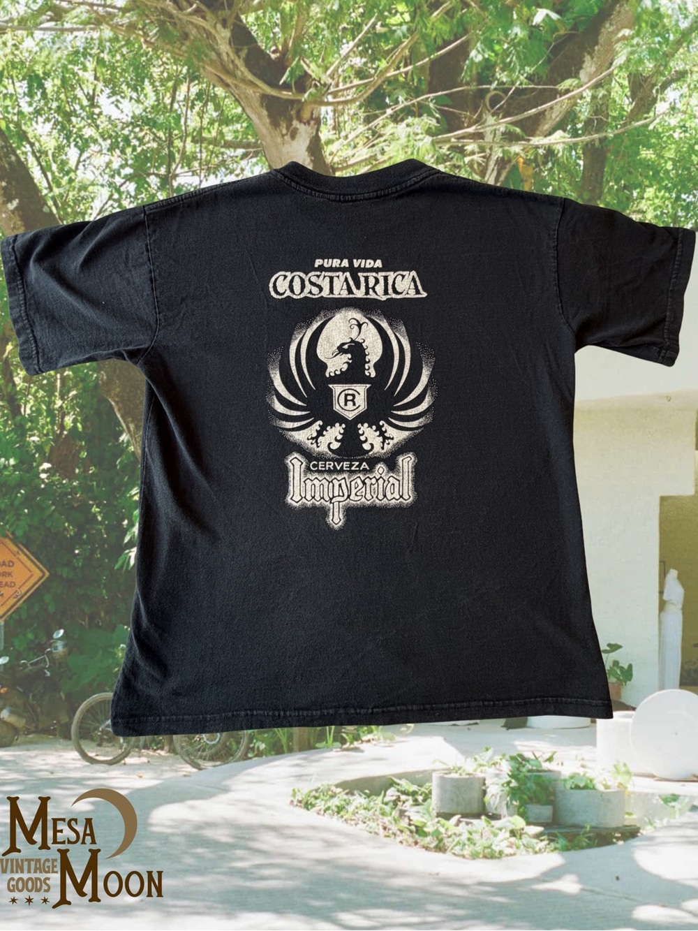 Vintage Tourist Costa Rica 'Pura Vida' Black Graphic Tee